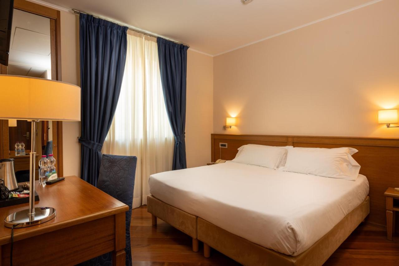 Hotel Iris Γένοβα Εξωτερικό φωτογραφία