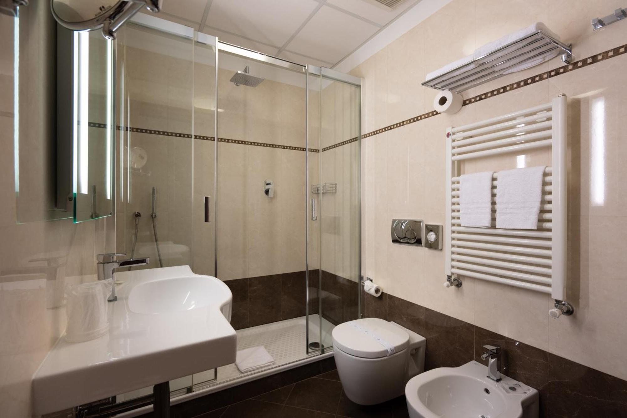 Hotel Iris Γένοβα Εξωτερικό φωτογραφία