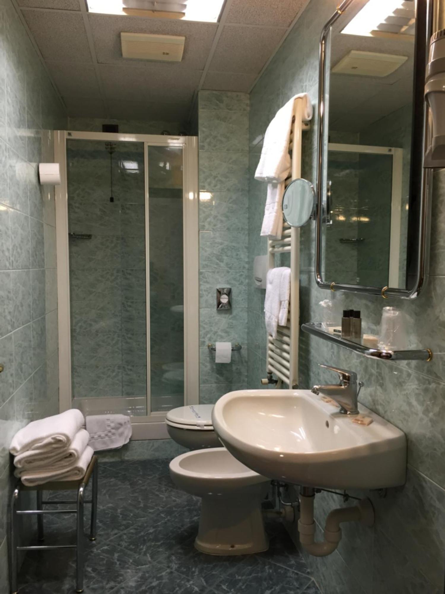 Hotel Iris Γένοβα Δωμάτιο φωτογραφία